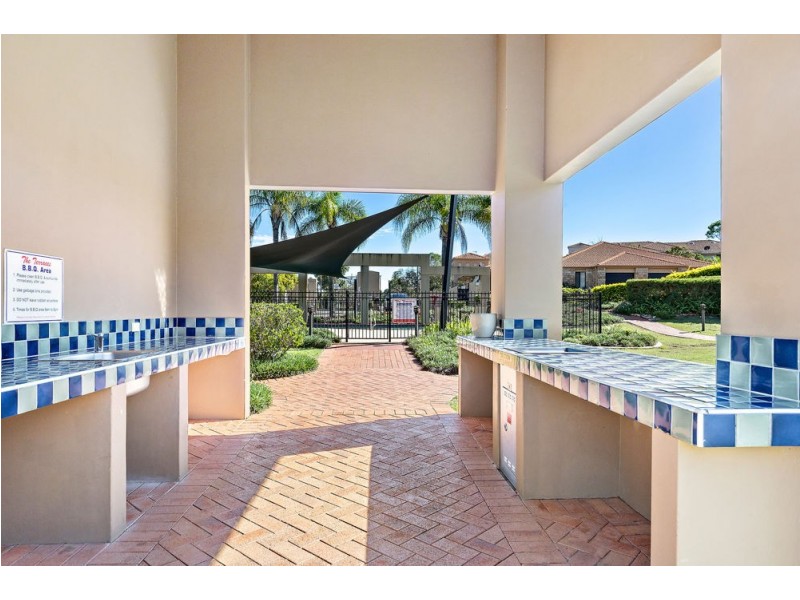 27/24 Amsonia Court, Arundel QLD 4214
