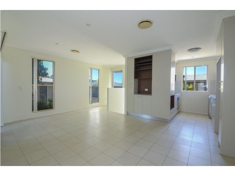 5/4 Locke Street, Southport QLD 4215