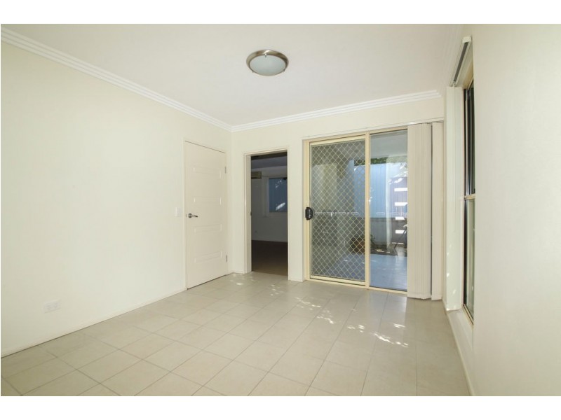 5/4 Locke Street, Southport QLD 4215