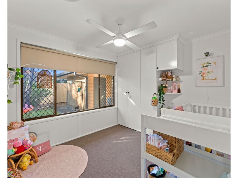 52 Parkes Drive, Helensvale QLD 4212