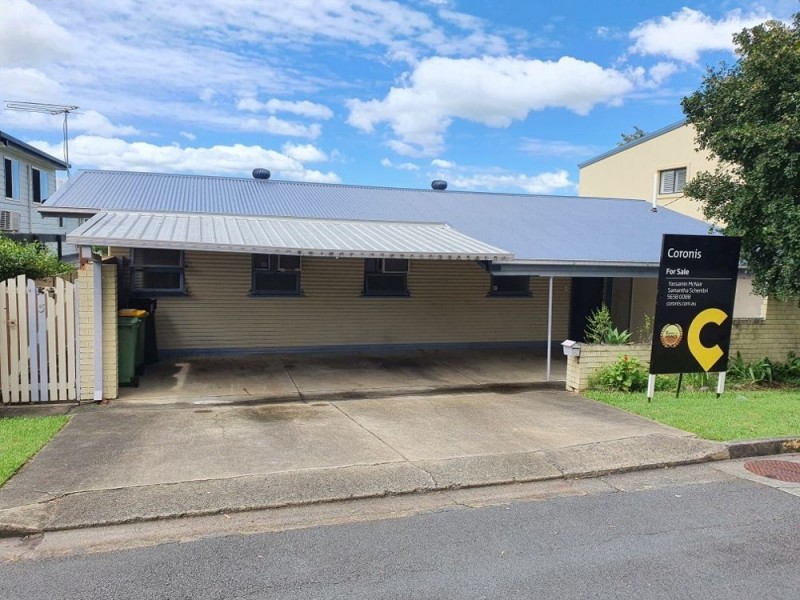 5 Hilltop Street, Labrador QLD 4215