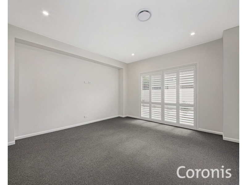 72 Serenity Boulevard, Helensvale QLD 4212