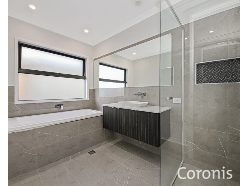 72 Serenity Boulevard, Helensvale QLD 4212