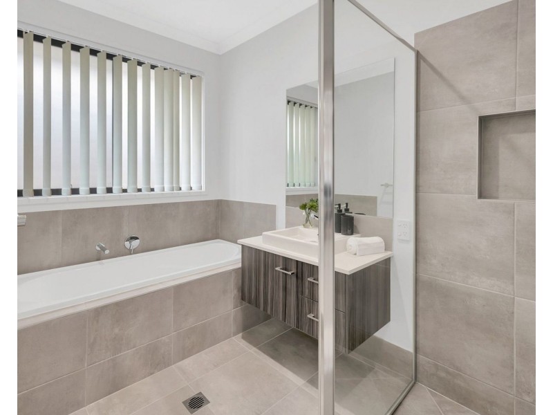 7 Rockford Street, Pimpama QLD 4209