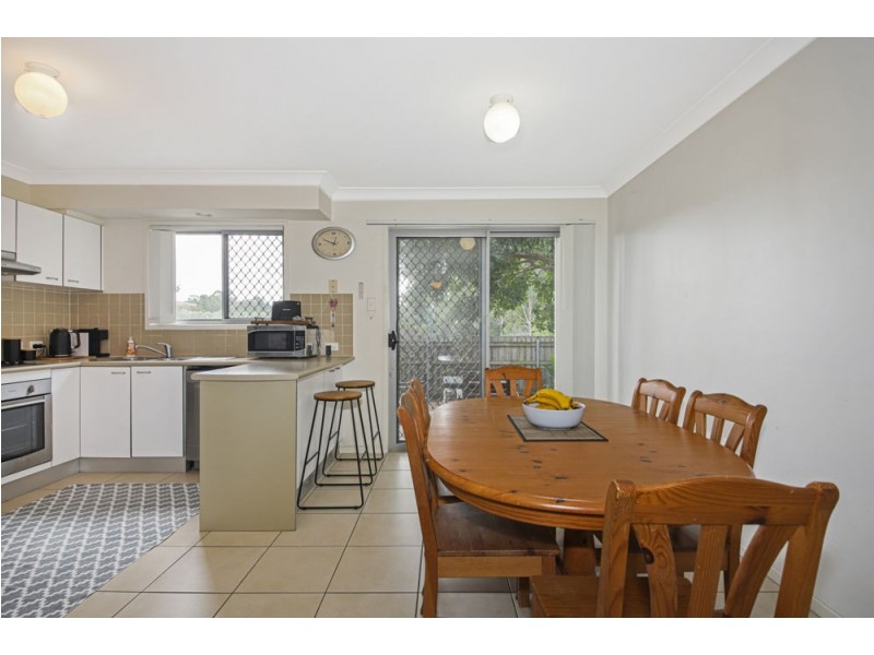 24/30 Carmarthen Circuit, Pacific Pines QLD 4211