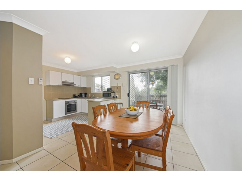 24/30 Carmarthen Circuit, Pacific Pines QLD 4211