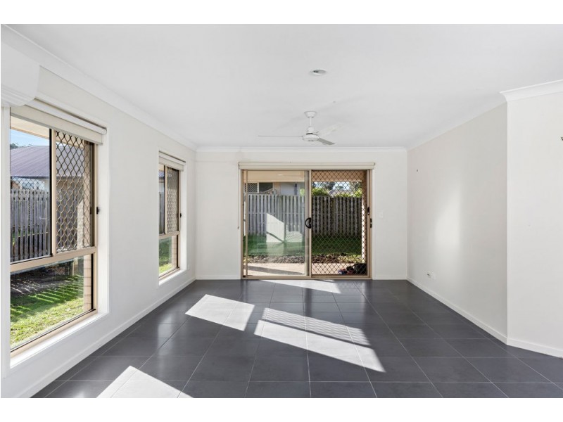 8 Breezeway Drive, Bahrs Scrub QLD 4207