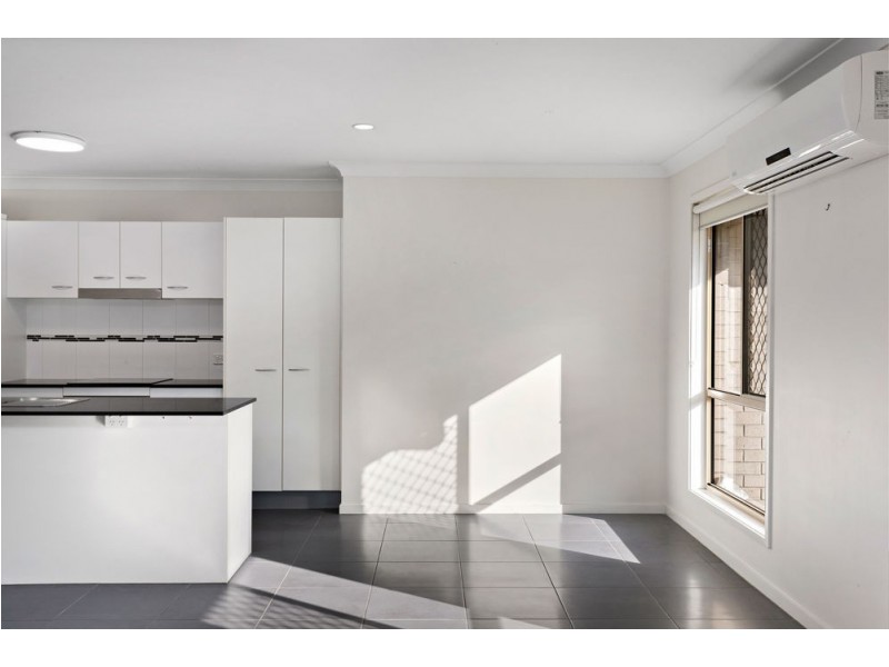 8 Breezeway Drive, Bahrs Scrub QLD 4207