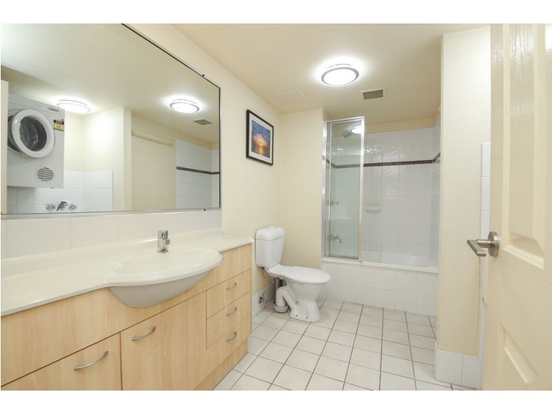 8/132 High Street, Southport QLD 4215