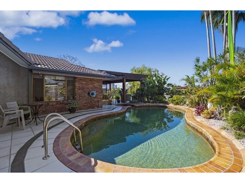 5 Huon Street, Broadbeach QLD 4218