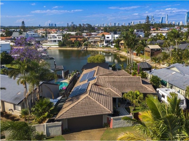5 Huon Street, Broadbeach QLD 4218