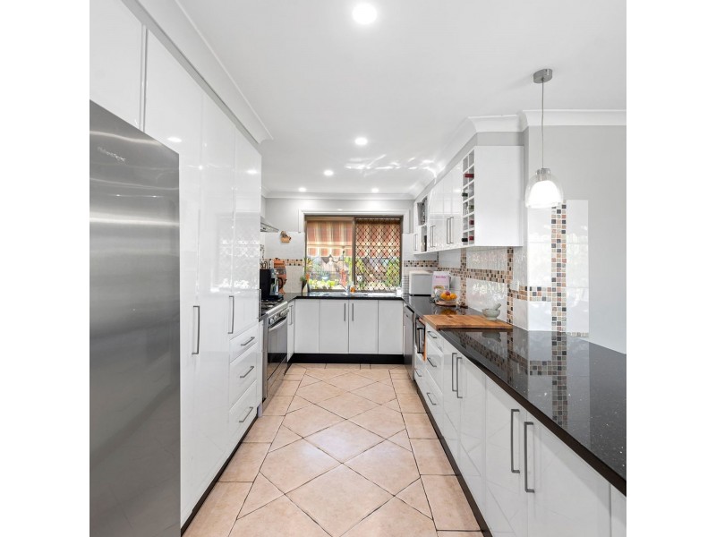 5 Huon Street, Broadbeach QLD 4218