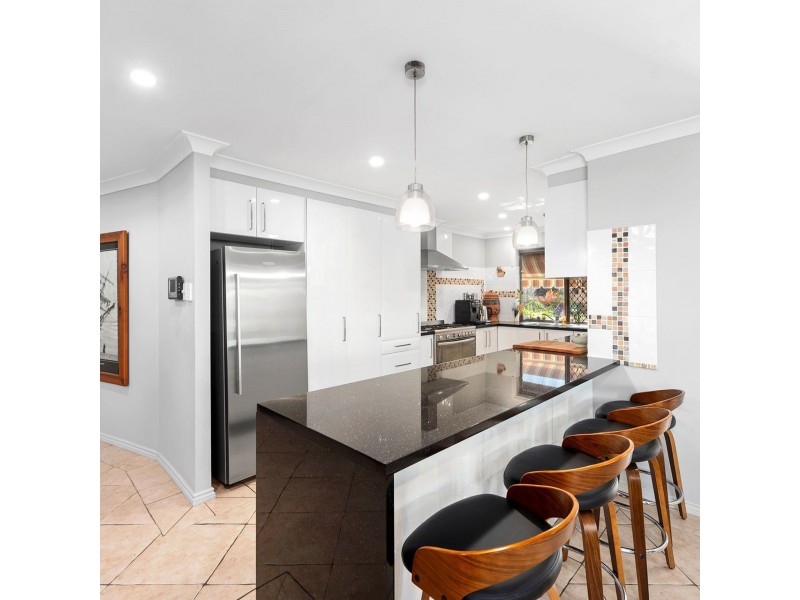 5 Huon Street, Broadbeach QLD 4218