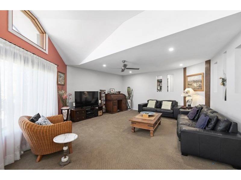 5 Huon Street, Broadbeach QLD 4218