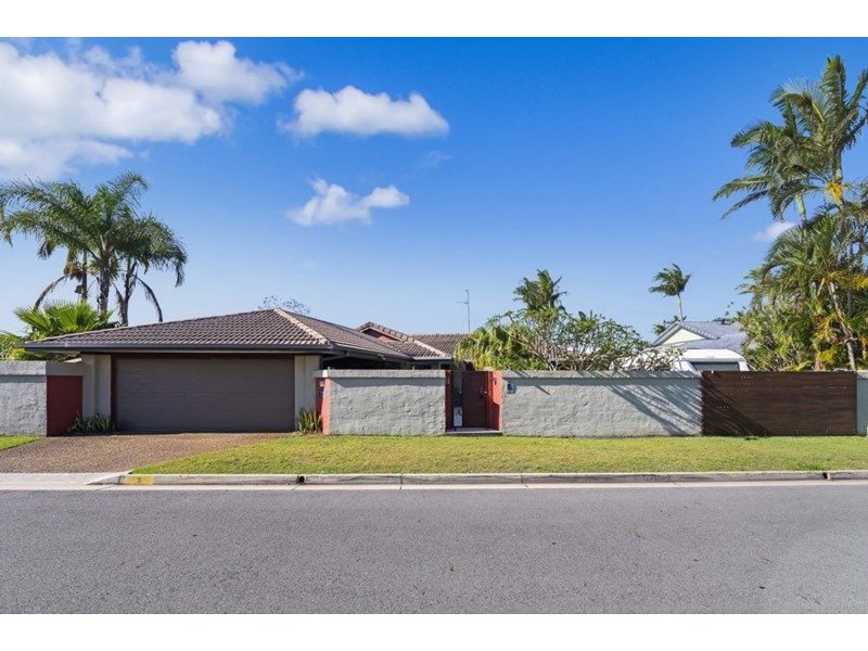5 Huon Street, Broadbeach QLD 4218