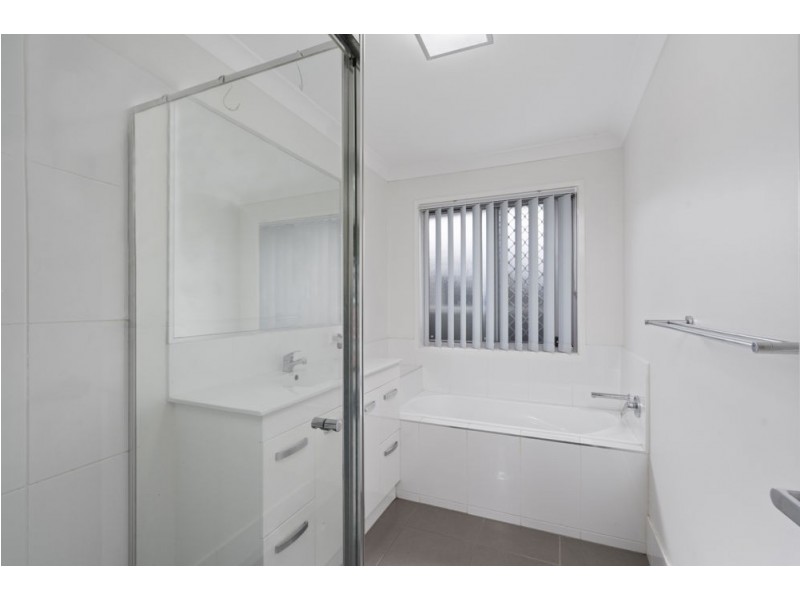 38 Lisa Crescent, Coomera QLD 4209