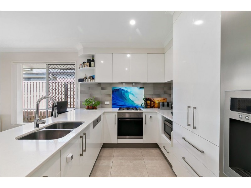 49 Longstaff Crescent, Pimpama QLD 4209