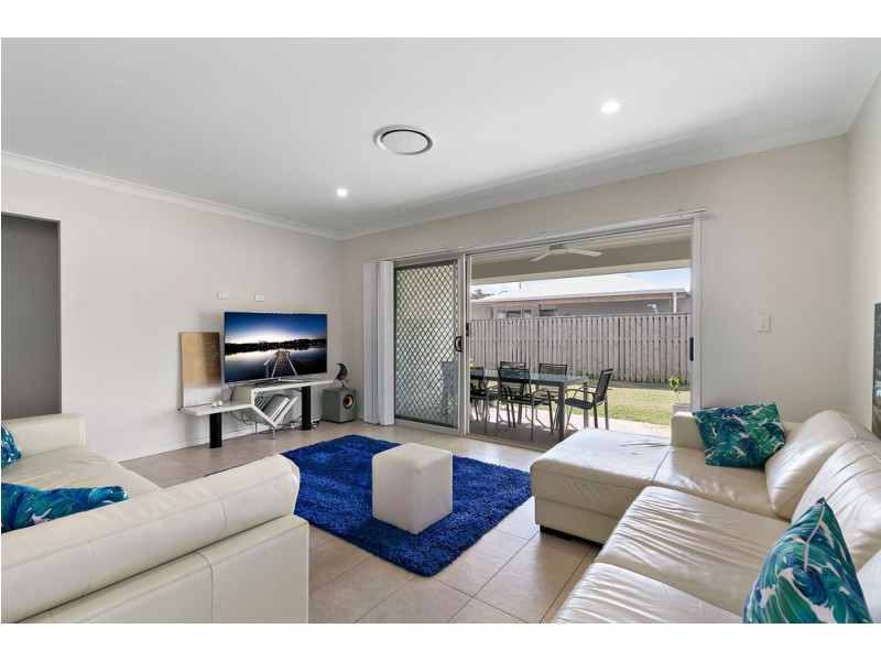 49 Longstaff Crescent, Pimpama QLD 4209