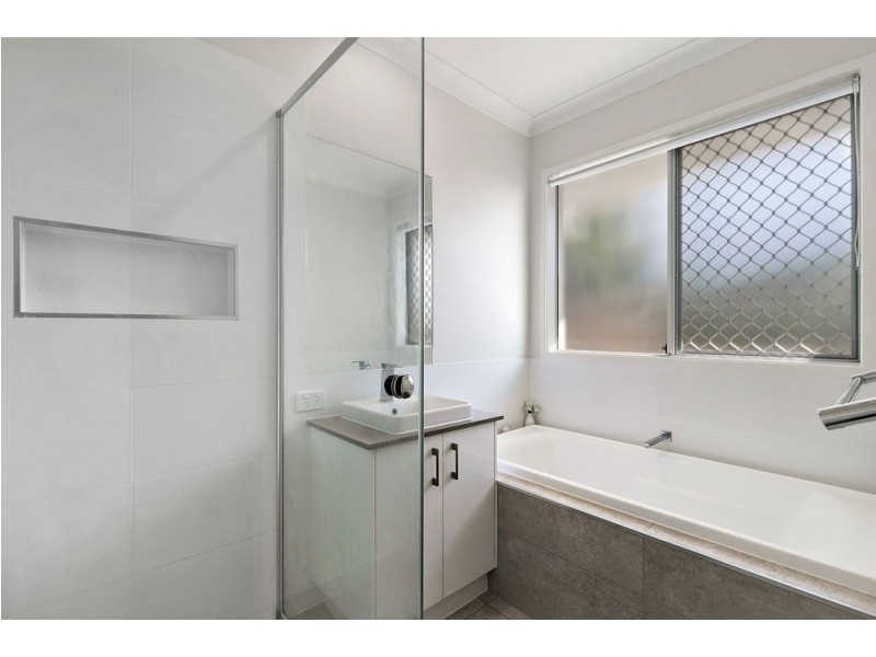 49 Longstaff Crescent, Pimpama QLD 4209