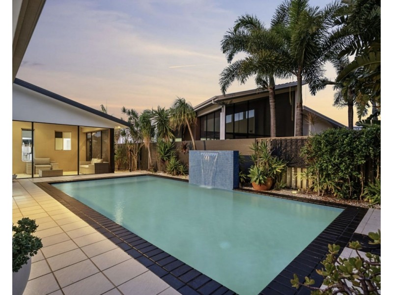 27 BUCCANEER WAY, Coomera QLD 4209