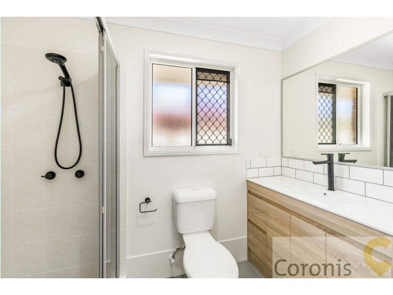 2 Morfantaine Terrace, Parkwood QLD 4214