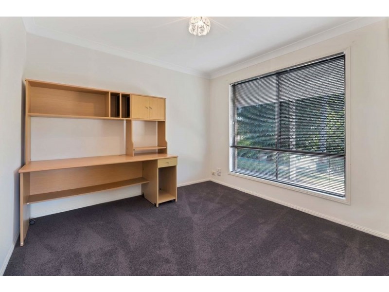 2 Grimsdyke Court, Molendinar QLD 4214