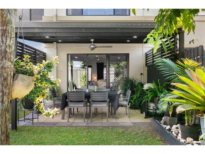 6/1 Secondary Street, Upper Coomera QLD 4209