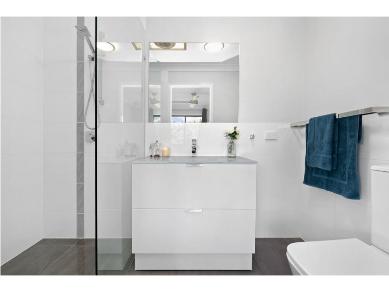 6/1 Secondary Street, Upper Coomera QLD 4209