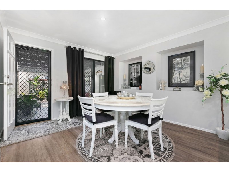 6/1 Secondary Street, Upper Coomera QLD 4209