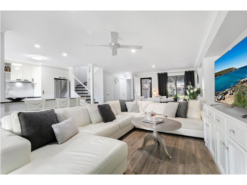 6/1 Secondary Street, Upper Coomera QLD 4209