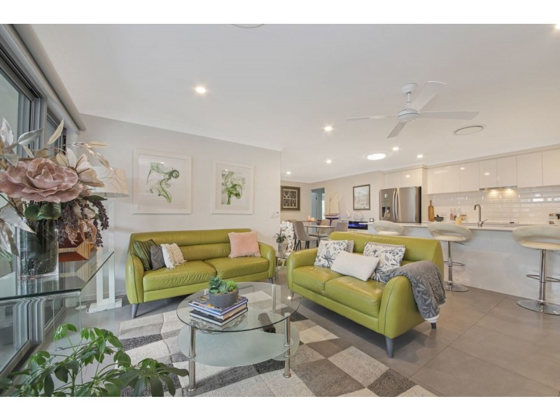 1/51 Longstaff Crescent, Pimpama QLD 4209