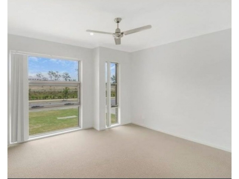 100 Picnic Creek Drive, Coomera QLD 4209