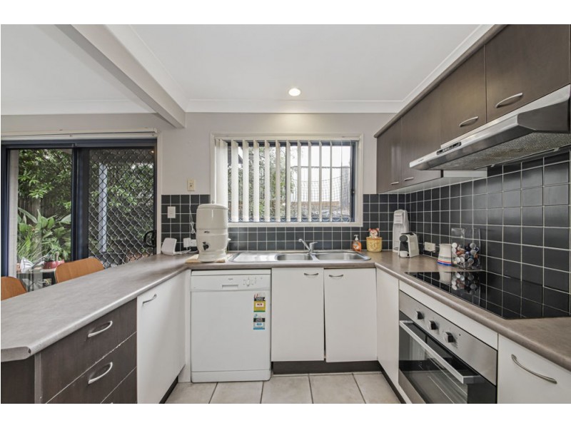 91/31 Archipelago Street, Pacific Pines QLD 4211