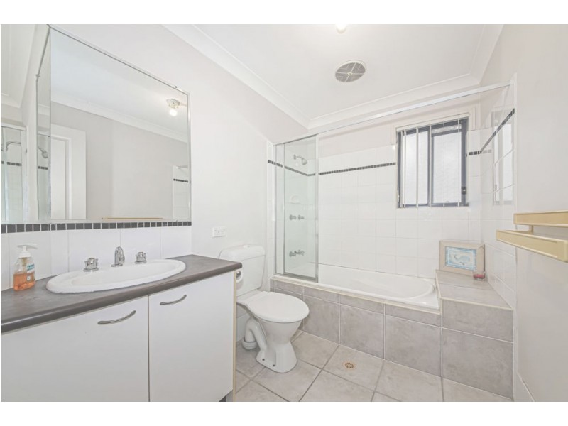 91/31 Archipelago Street, Pacific Pines QLD 4211