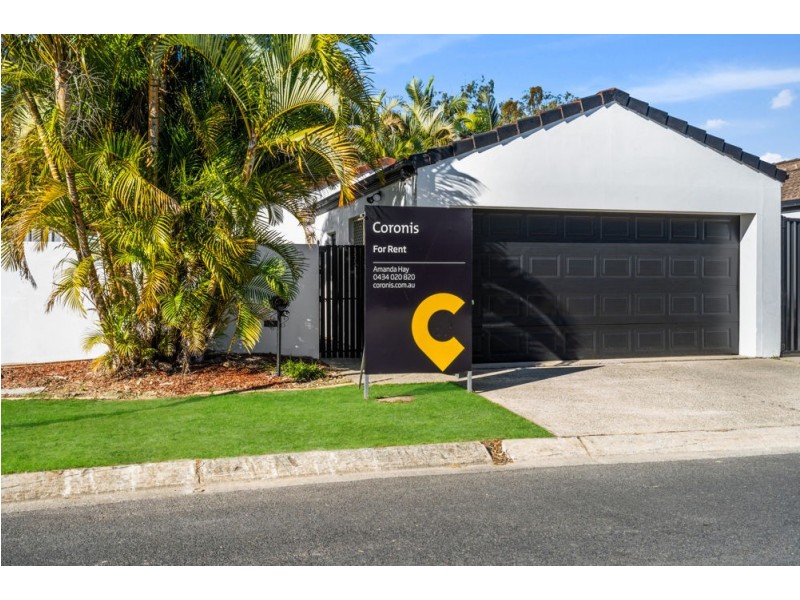69 River Oak Drive, Helensvale QLD 4212