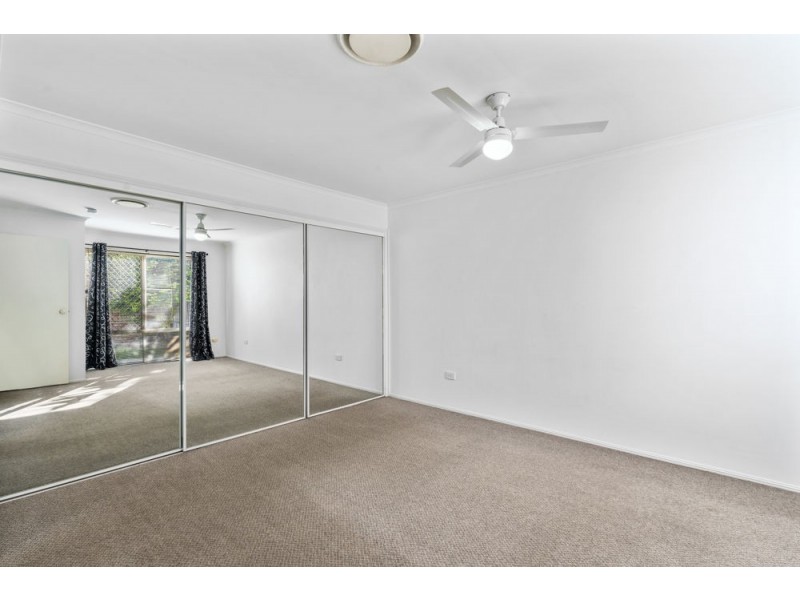 69 River Oak Drive, Helensvale QLD 4212