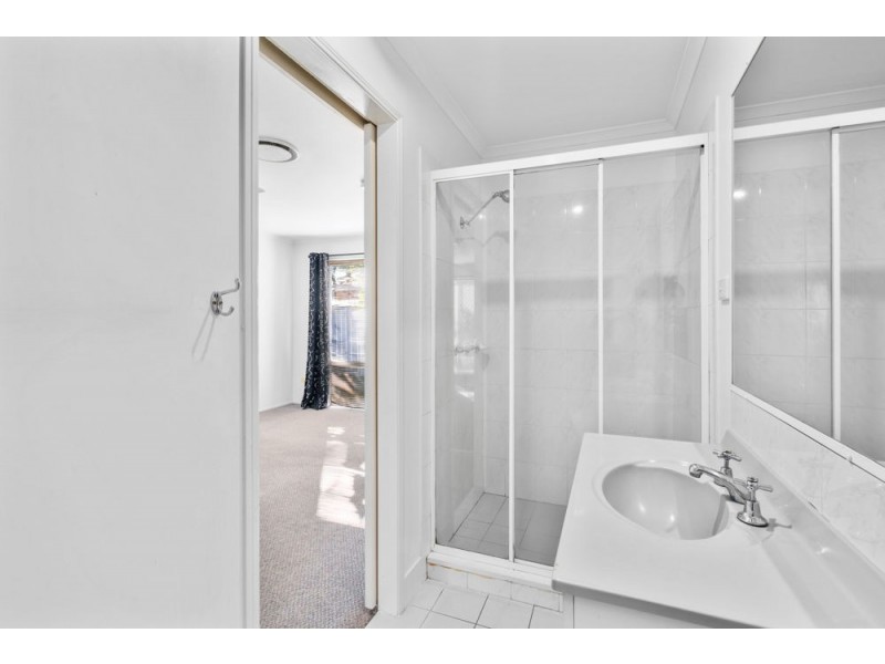 69 River Oak Drive, Helensvale QLD 4212