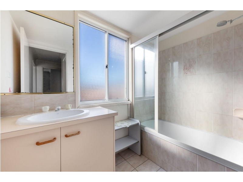 41/2 Saint Kevins Avenue, Benowa QLD 4217