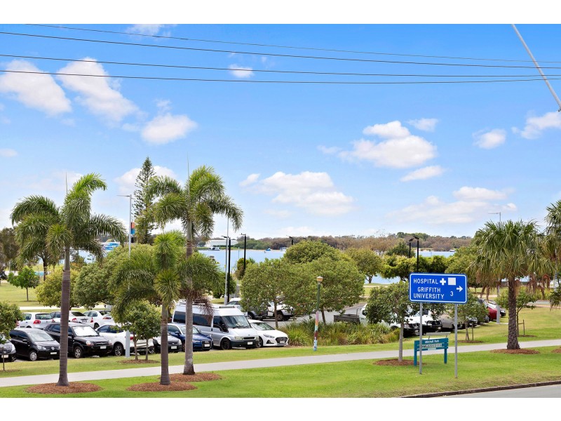 5/136 Marine Parade, Southport QLD 4215