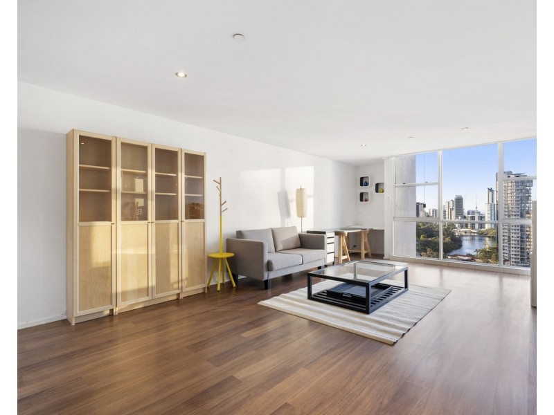 1704/3422 Surfers Paradise Boulevard, Surfers Paradise QLD 4217