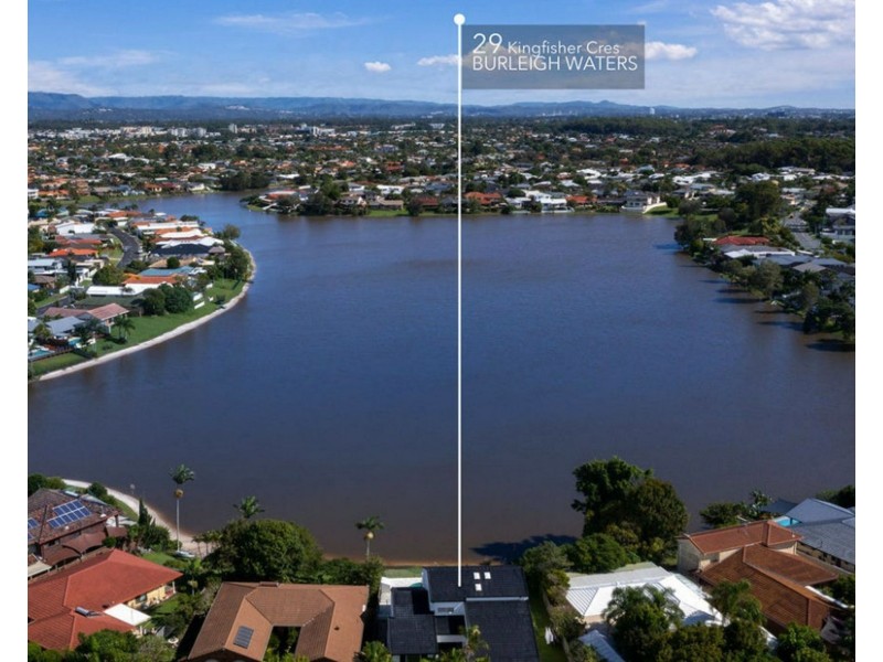 29 Kingfisher Crescent, Burleigh Waters QLD 4220