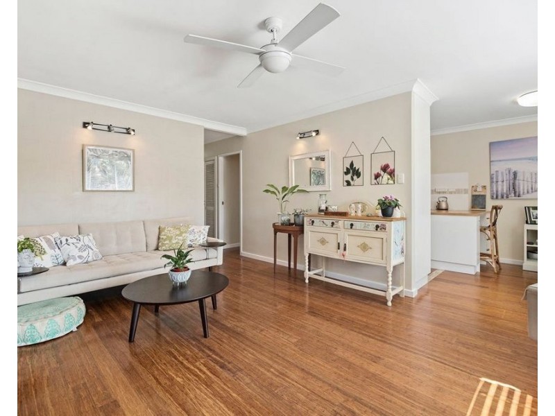 10 Bluegum Avenue, Hollywell QLD 4216