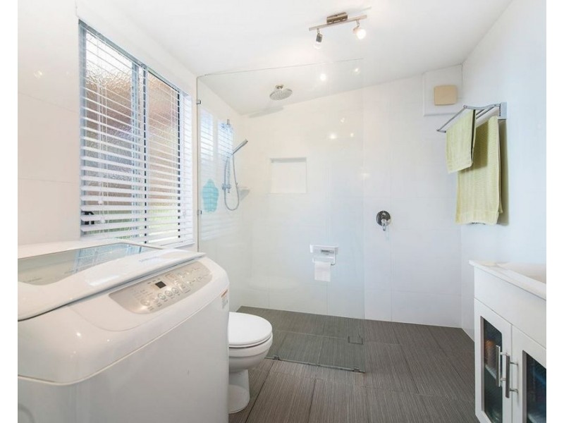 10 Bluegum Avenue, Hollywell QLD 4216