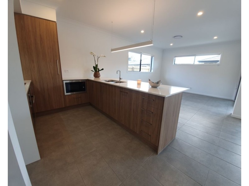 15 Forest Avenue, Ormeau QLD 4208