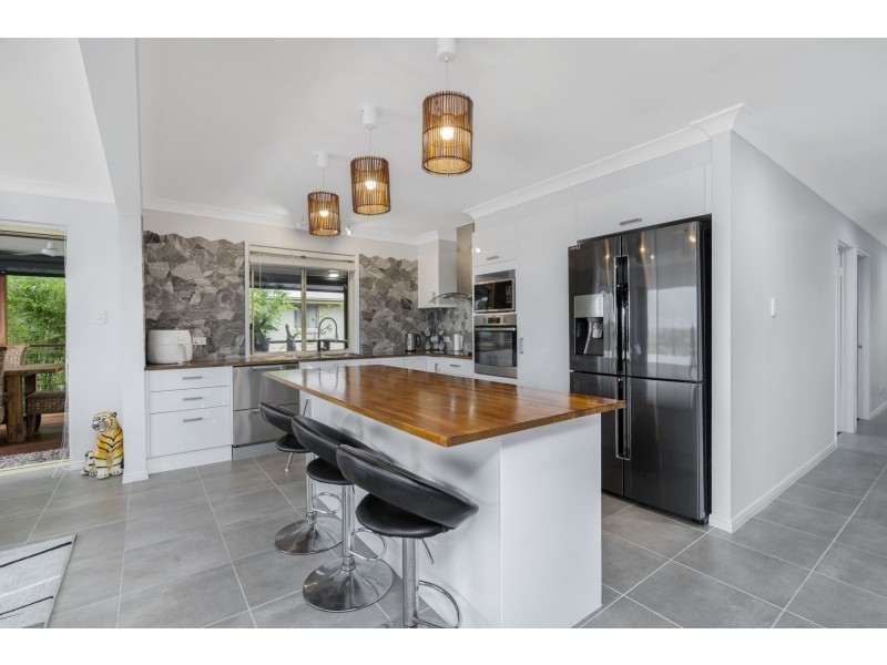 5 Denise Drive, Upper Coomera QLD 4209