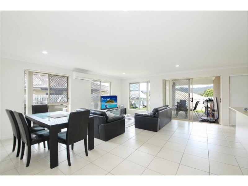 14 Skyline Circuit, Bahrs Scrub QLD 4207