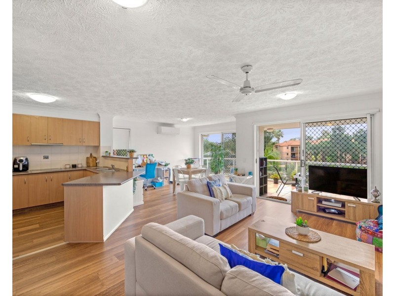 26/16 Sykes Court, Southport QLD 4215