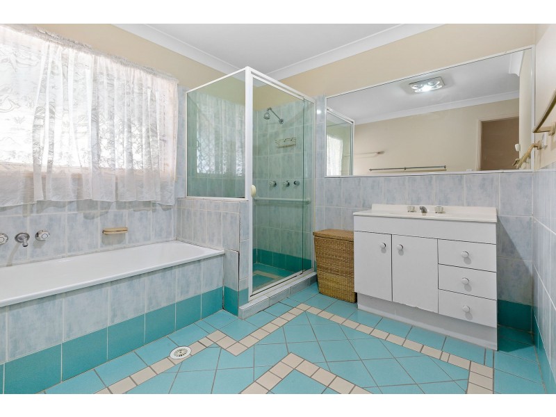 2 Woodrow Place, Marsden QLD 4132