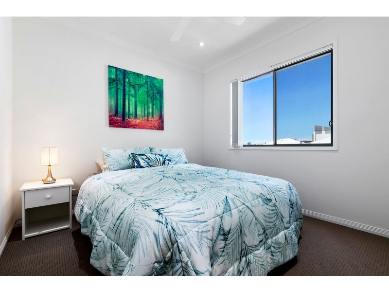 1/22 Carmen Court, Oxenford QLD 4210