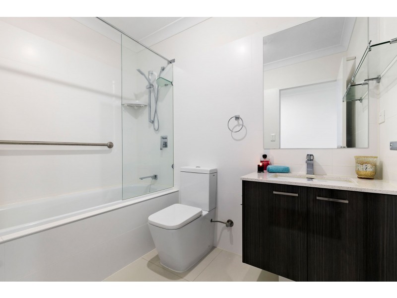 1/22 Carmen Court, Oxenford QLD 4210